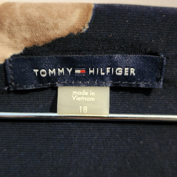 🌸👗NWT Tommy Hilfiger Black and Tan Floral Midi Dress size 18🌸 - Picture 3 of 6